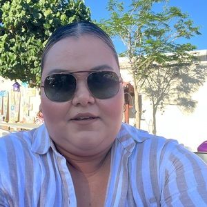 Meet your Posher, Grace